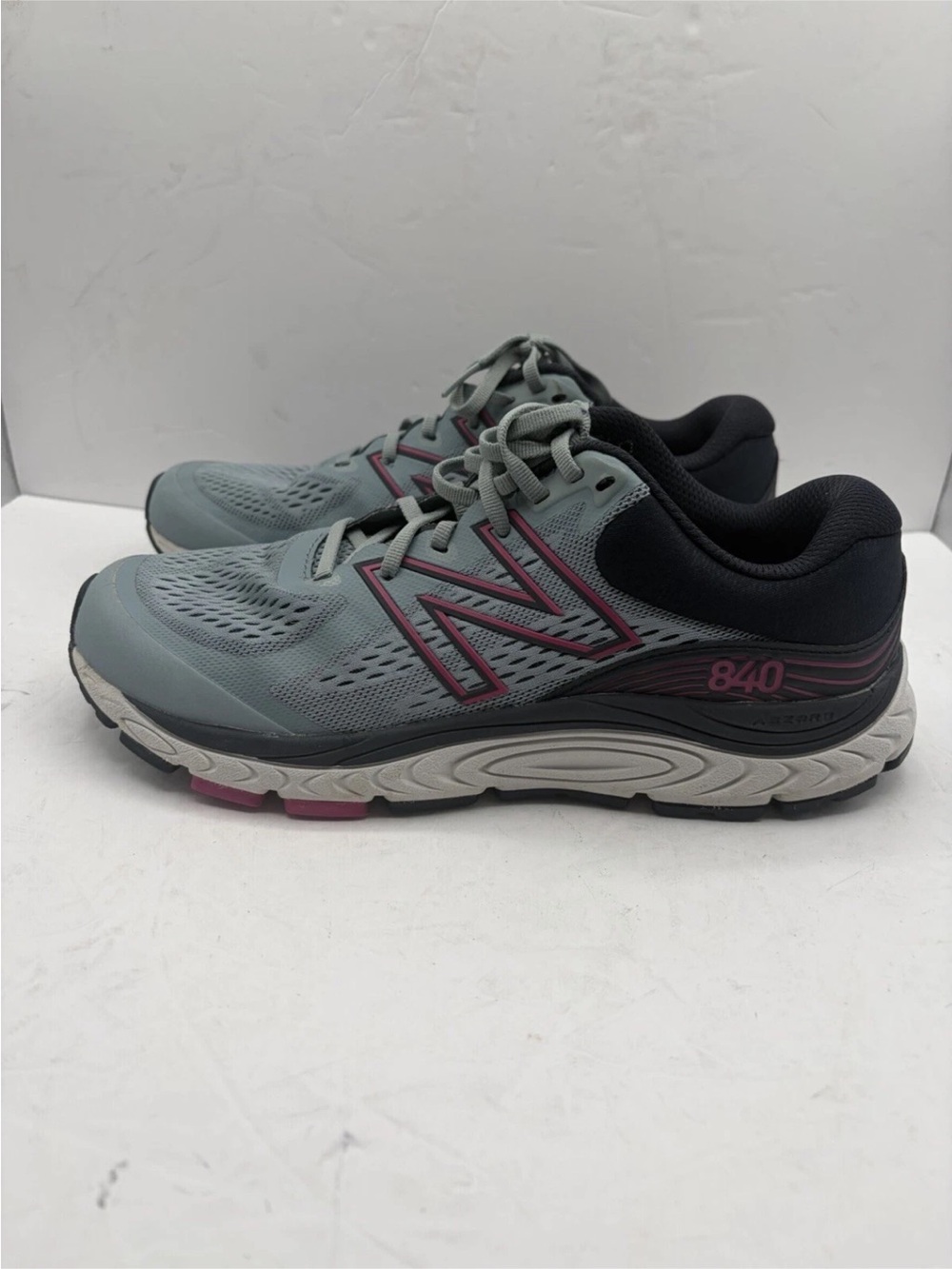 New Balance 840 v5 Women's Mesh Athletic Sneakers Size 11 Cyclone Gray Pink